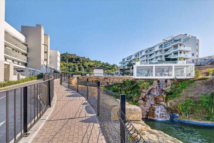 Image No.27-3 Bed Apartment for sale