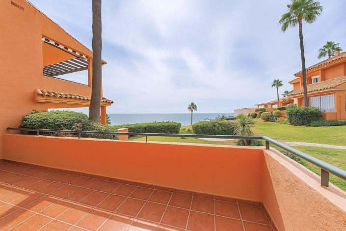 Image No.17-3 Bed Townhouse for sale