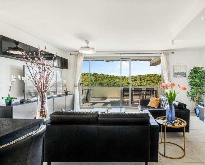 Image No.2-Penthouse de 3 chambres à vendre à Estepona