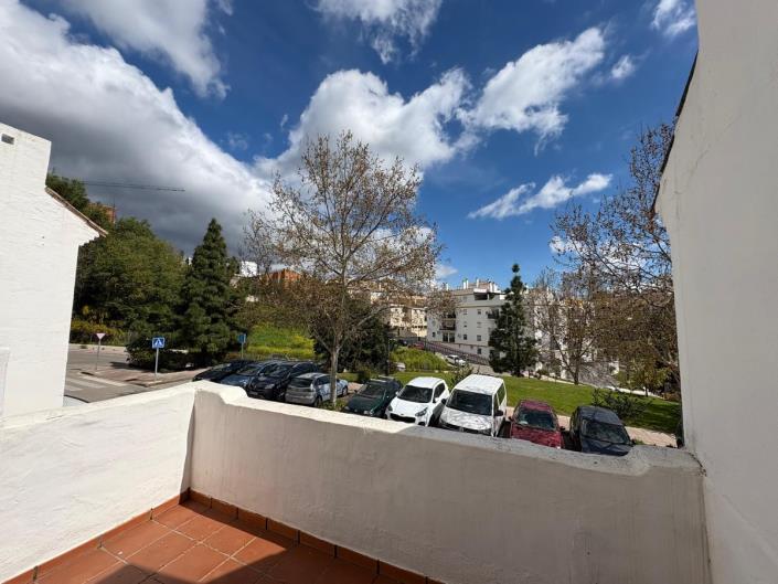 Image No.2-4 Bed Townhouse for sale