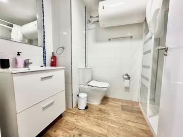 10-bb915d1cb19341576dcdc994b81ab9c5