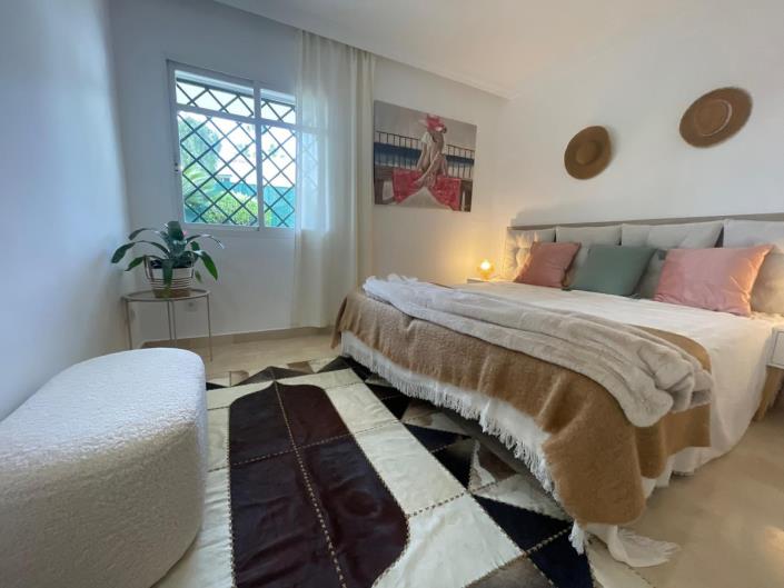 Image No.20-2 Bed Apartment for sale