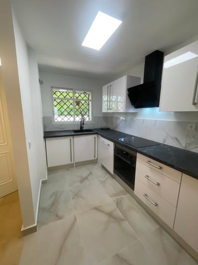 Image No.40-2 Bed Apartment for sale