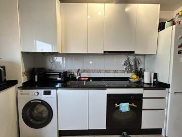 11-20939a0134ad724a8cb2a801094d15a4