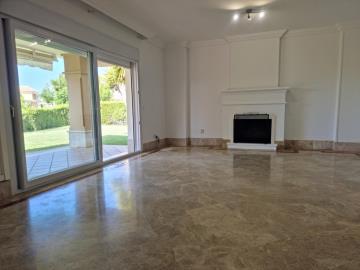 4-c23c0f86247804fa50226aecd8b0b2c8