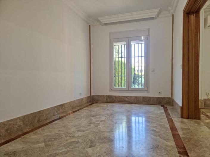 Image No.12-Jumelé de 3 chambres à vendre à Marbella