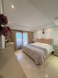 11-20939a0134ad724a8cb2a801094d15a4