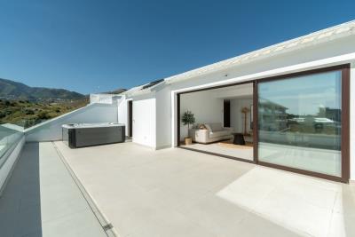 2-5bd7b9d04b45e33852eaf0ec6670150d