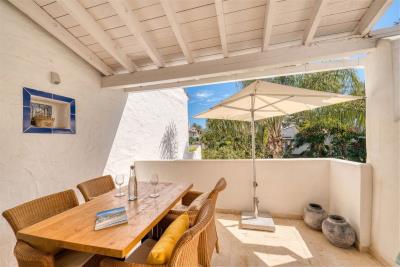 2-5bd7b9d04b45e33852eaf0ec6670150d