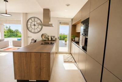 12-53013098fcab6c38b1379cd33298e050