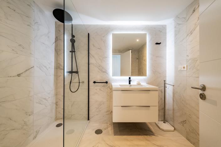 Image No.25-2 Bed Apartment for sale