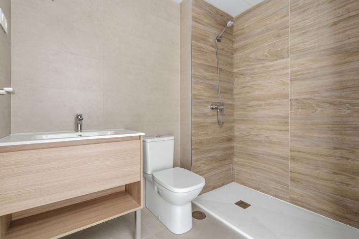 Image No.10-2 Bed Apartment for sale