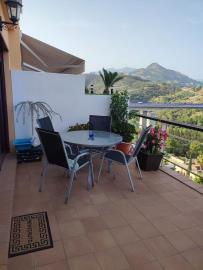 2-5bd7b9d04b45e33852eaf0ec6670150d