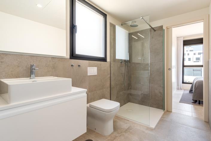 Image No.22-4 Bed Apartment for sale