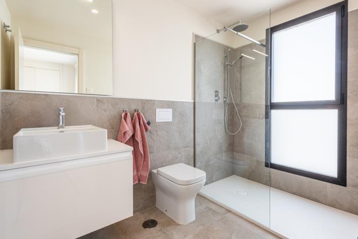 Image No.23-4 Bed Apartment for sale