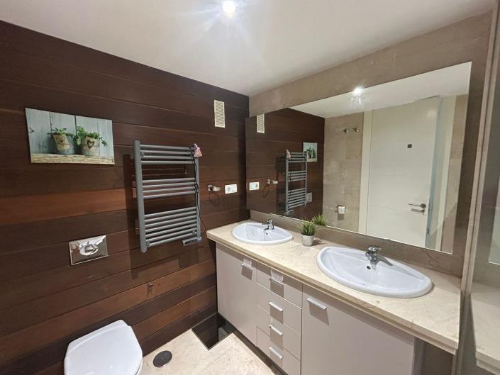 Image No.11-3 Bed Apartment for sale