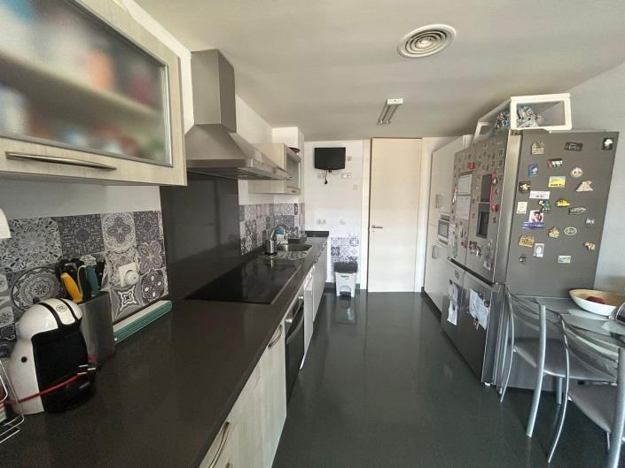 Image No.12-3 Bed Apartment for sale