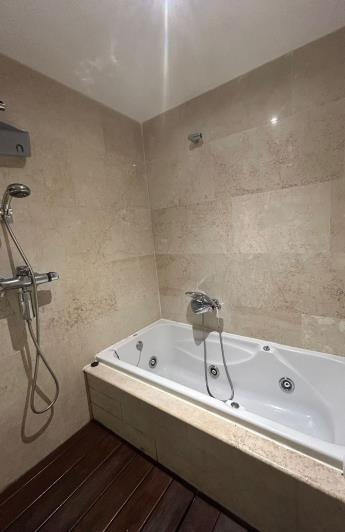 Image No.22-3 Bed Apartment for sale