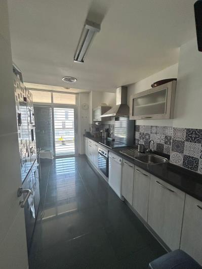 Image No.24-3 Bed Apartment for sale