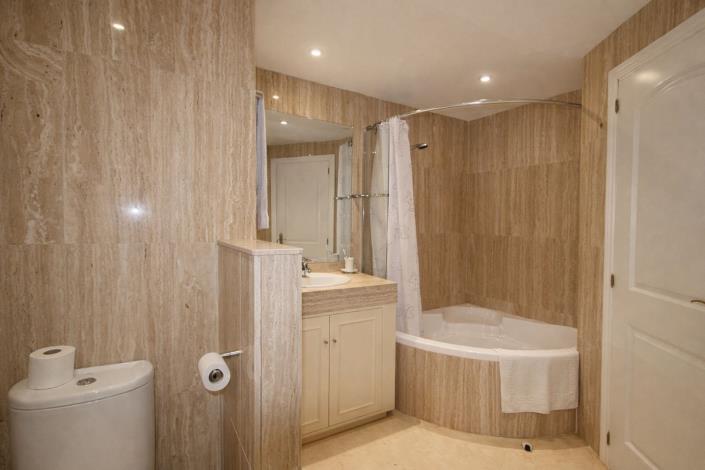 Image No.22-Appartement de 2 chambres à vendre à Elviria