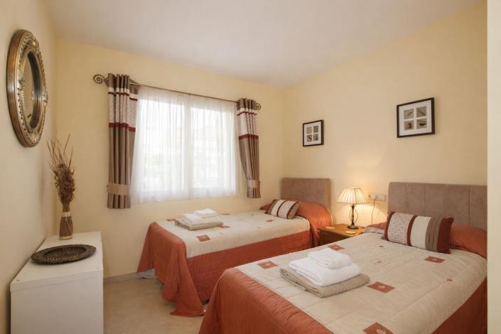 Image No.33-Appartement de 2 chambres à vendre à Elviria