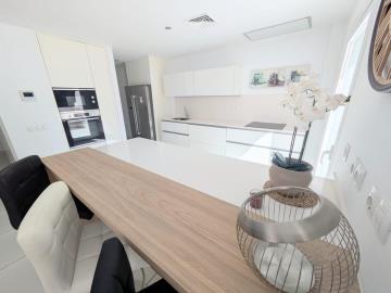 13-5fd73dea700db77384c091ca9818b1a9