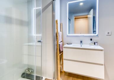 10-bb915d1cb19341576dcdc994b81ab9c5