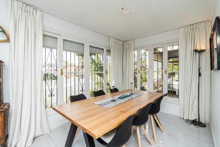 Image No.5-6 Bed Villa for sale