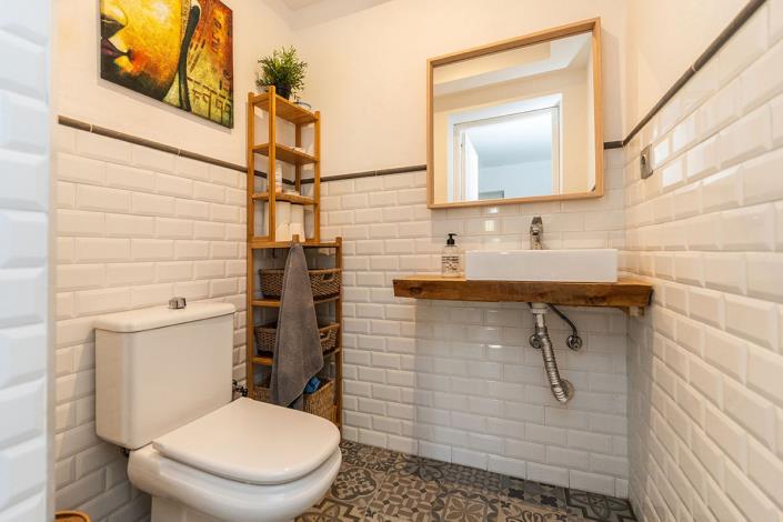 Image No.12-6 Bed Villa for sale