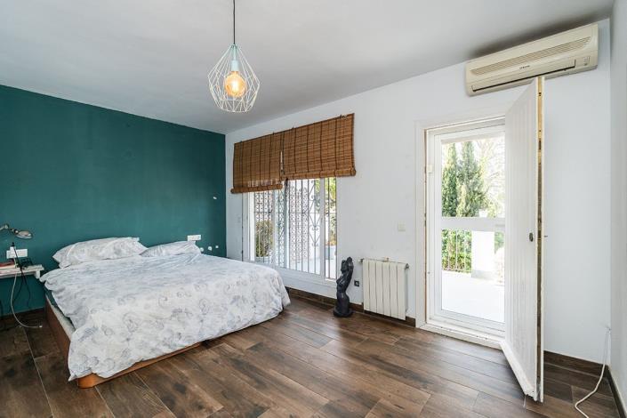 Image No.14-6 Bed Villa for sale