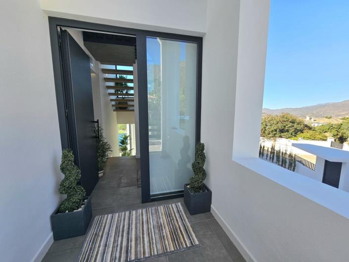 Image No.4-3 Bed Villa for sale