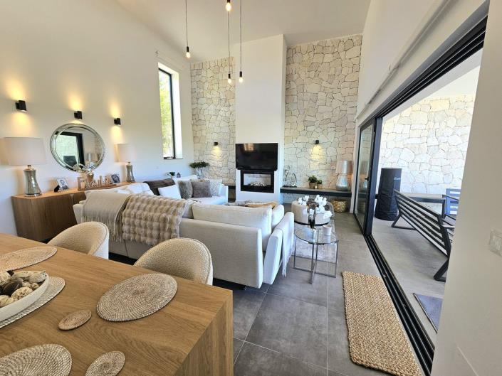 Image No.9-3 Bed Villa for sale