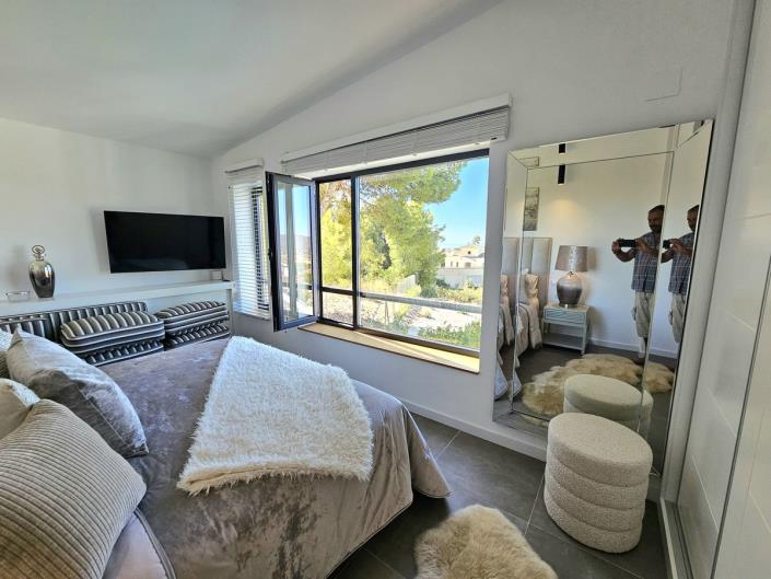 Image No.52-3 Bed Villa for sale