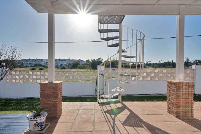 Image No.16-4 Bed Villa for sale