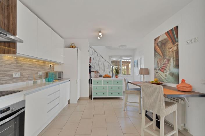 Image No.32-4 Bed Villa for sale