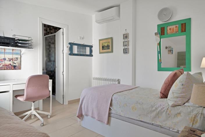 Image No.53-4 Bed Villa for sale