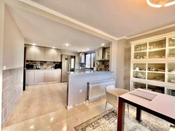 10-bb915d1cb19341576dcdc994b81ab9c5