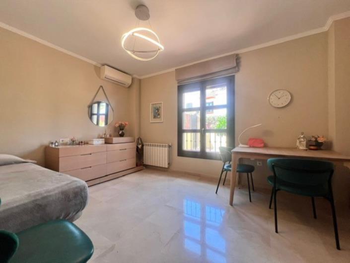 Image No.17-5 Bed Villa for sale