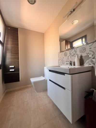 Image No.28-5 Bed Villa for sale