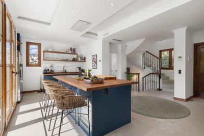 10-bb915d1cb19341576dcdc994b81ab9c5