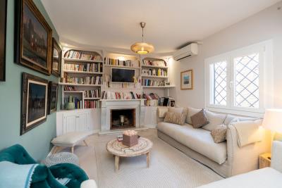 11-20939a0134ad724a8cb2a801094d15a4