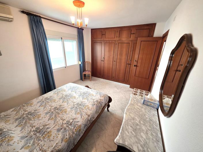 Image No.14-3 Bed Apartment for sale