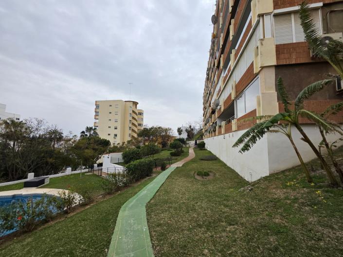 Image No.22-3 Bed Apartment for sale