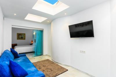 13-5fd73dea700db77384c091ca9818b1a9