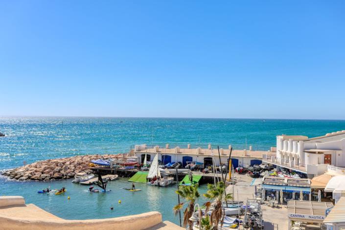 Image No.36-2 Bed Apartment for sale