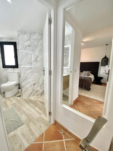 Image No.22-3 Bed Apartment for sale