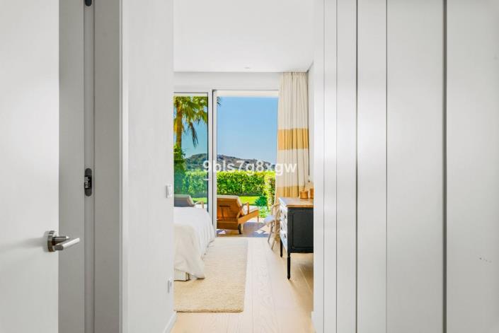 Image No.20-3 Bed Villa for sale