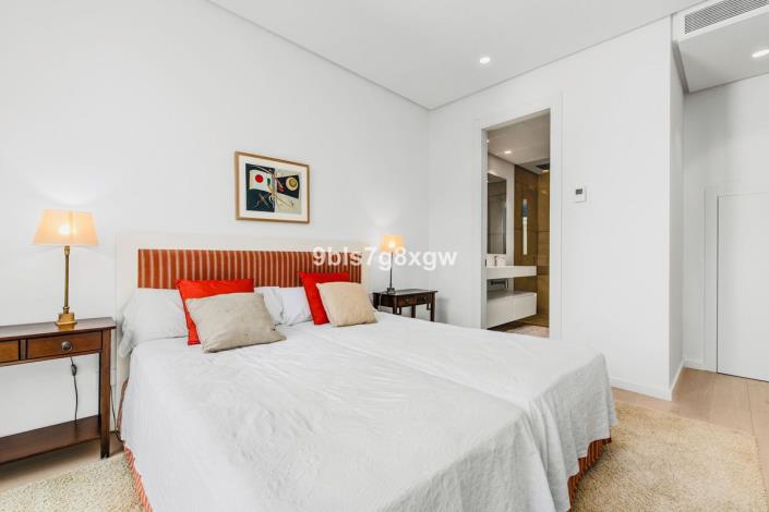 Image No.29-3 Bed Villa for sale