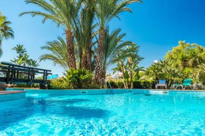 8-e64a9055bba3e77ac8aca3b893cdf826