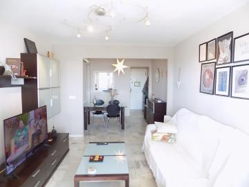 10-bb915d1cb19341576dcdc994b81ab9c5